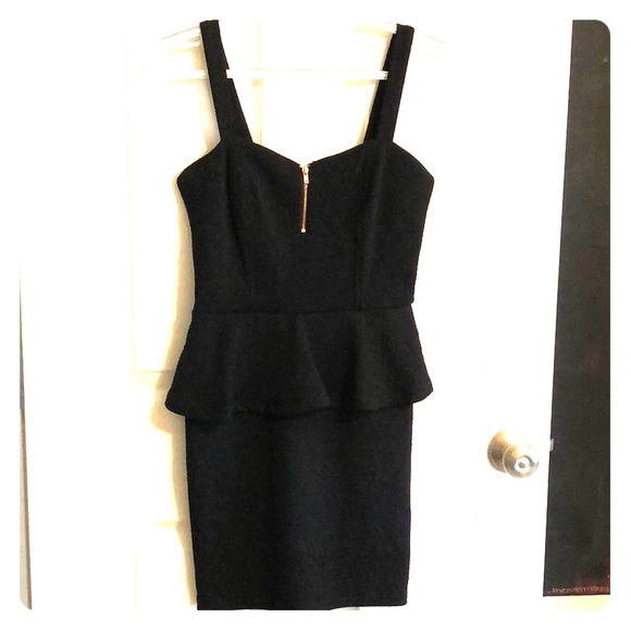 Charlotte Russe Dresses & Skirts - 🐷 3/$10 black peplum semi-formal dress
